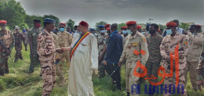 Tchad : les forces de défense et de sécurité en opération de salubrité à N'Djamena