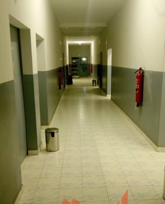 Un couloir de l'hôpital provincial de Farcha au Tchad. © Alwihda Info