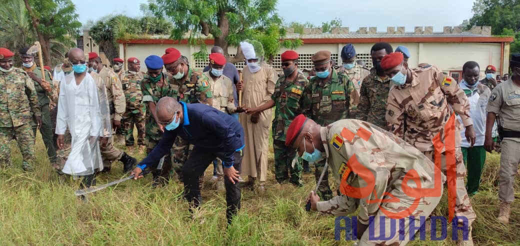 Tchad : les forces de défense et de sécurité en opération de salubrité à N'Djamena