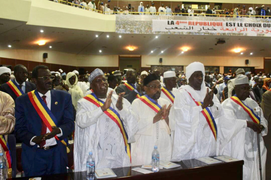 Applaudissements au Palais du 15 janvier ce 5 mai 2018 à l'annonce de la promulgation de la nouvelle constitution. Alwihda Info