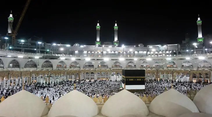 Les fidèles musulmans se rassemblent à la Grande Mosquée de La Mecque pour le pèlerinage annuel. © KARIM SAHIB/AFP