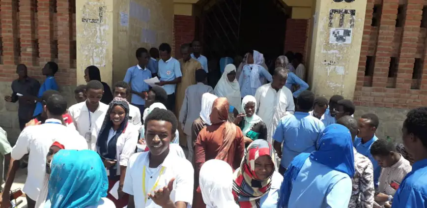 Tchad : fin des épreuves de la 2ème session du baccalauréat au lycée Franco-arabe d'Abéché. © Alwihda Info