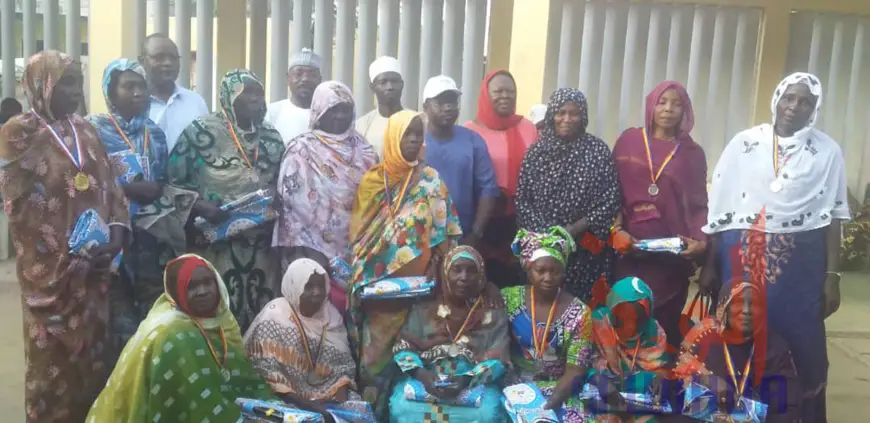 Tchad : 12 femmes décorées au Batha pour les services rendus à la nation. © Hassan Djidda Hassan/Alwihda Info