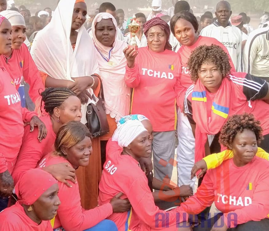 Tchad : à Ati, hommes et femmes s'affrontent dans un match de foot. © Hassan Djidda Hassan