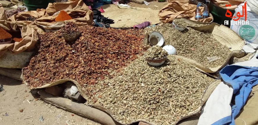 Des denrées alimentaires exposées dans un marché au Tchad. © Hassan Djidda/Alwihda Info