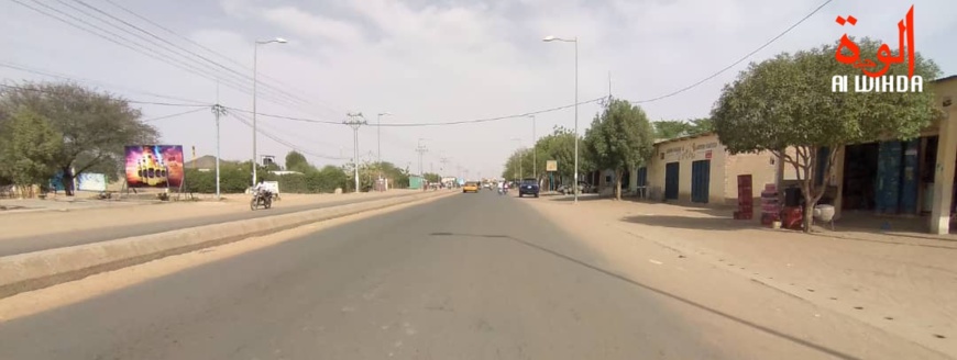 Une avenue bitumée à N'Djamena. © D.H./Alwihda Info