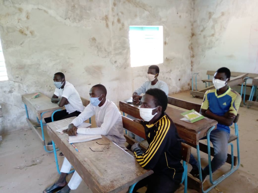 Tchad : les élèves reprennent le chemin des classes à Goz Beida. © Mahamat Issa Gadaya/Alwihda Info