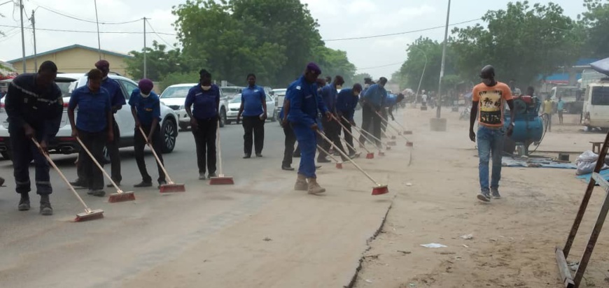 L'avenue Jacques Nadingar, menant au Palais de la démocratie à N'Djamena. © Malick Mahamat/Alwihda Info