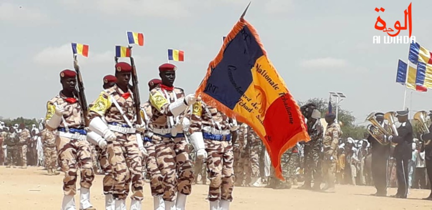 Des soldats tchadiens lors d'un défilé au Nord-Est du pays. © Alwihda Info