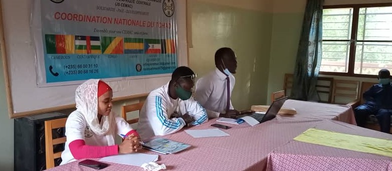 Tchad : L’Association Jeunesse Solidarité échange avec les jeunes sur l’impact des réseaux sociaux