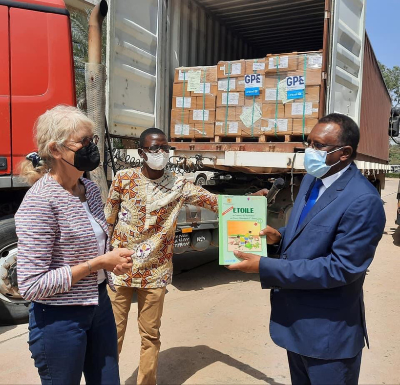 Le Tchad réceptionne près de 3,5 millions de livres pour les écoles primaires