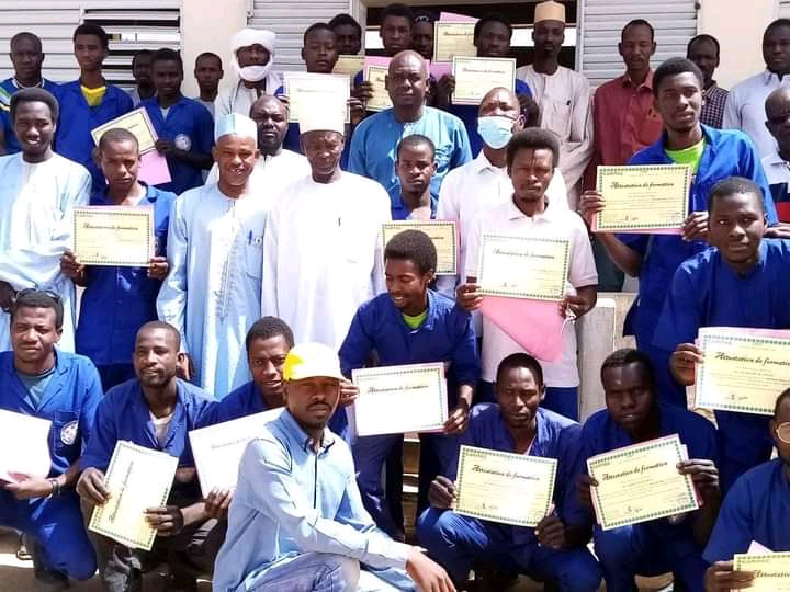 Tchad : remise d’attestations à des apprenants en énergie solaire et mécanique à Ati