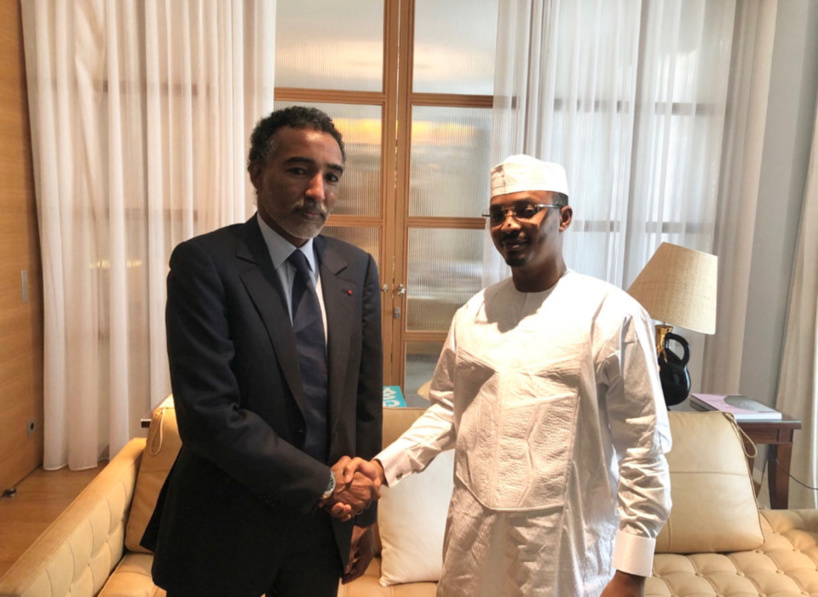 Une rencontre à Paris entre Mahamat Idriss Deby et Abakar Manany. © A.M./Twitter