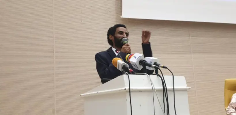 Tchad : Mahmoud Ali Seïd en communion avec la jeunesse