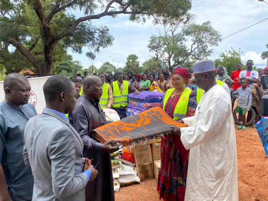 "Tchad Helping Hands" porte secours aux sinistrés d'inondations à Bébédjia