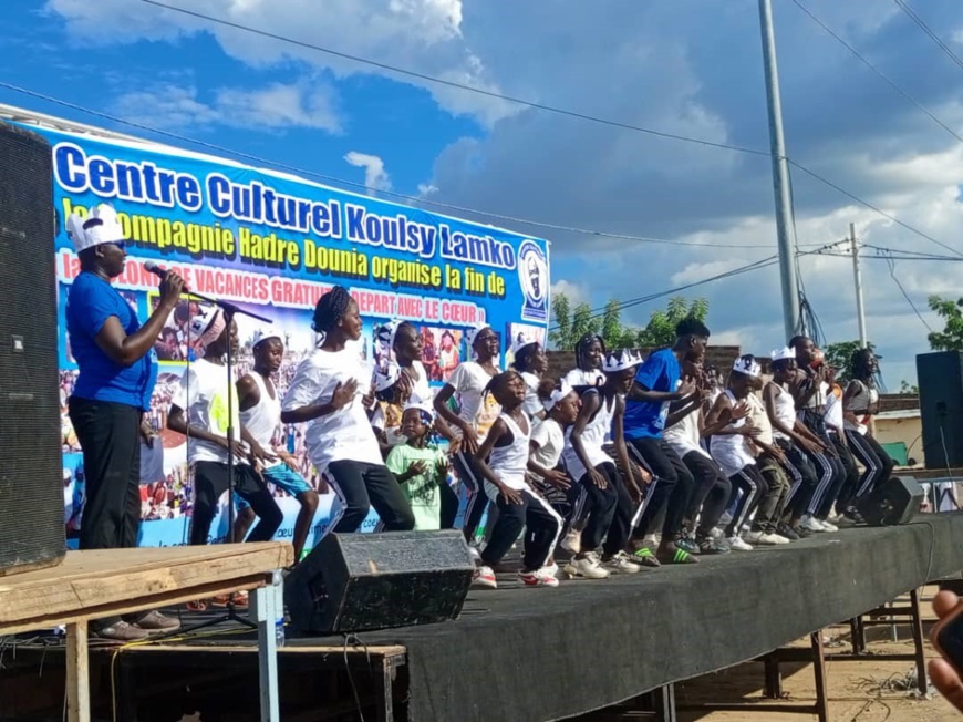 Tchad : La compagnie culturelle Hadre Dounia clôture la colonie de vacances pour enfants