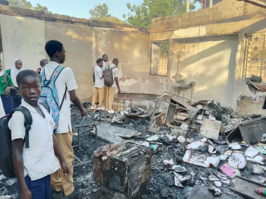 Cameroun : Les actes de naissance et les diplômes des élèves du Lycée technique de Garoua Bibemire consommés par des flammes