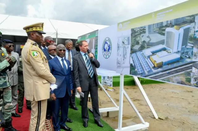 Cobac : pose la première pierre des travaux de construction du siège à Libreville