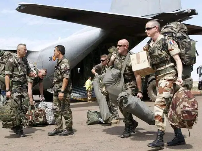 Niger : Les dernières troupes françaises ont quitté Niamey ce vendredi