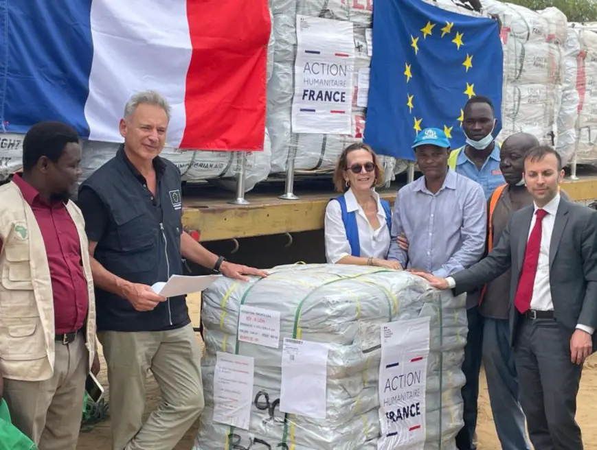 Tchad : des vols humanitaires apportent des ressources matérielles essentielles à l’est