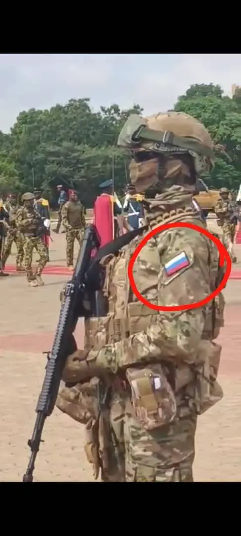 Burkina Faso : Des paramilitaires russes filmés pour la première fois aux côtés du Président Traoré