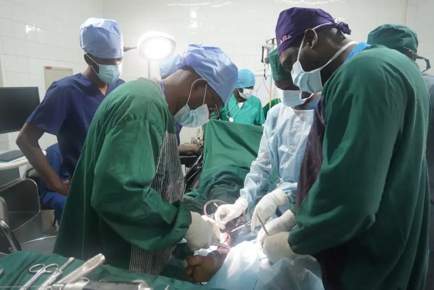 Tchad : Une équipe médicale d'urgence de l'OMS déployée à N'Djamena suite à l'explosion de munitions du dépôt de N'Djamena en juin