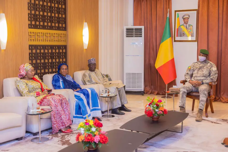 Mali : Audience accordée par le Président de la Transition aux ministres de la promotion de la femme de l’AES et de la Guinée Conakry