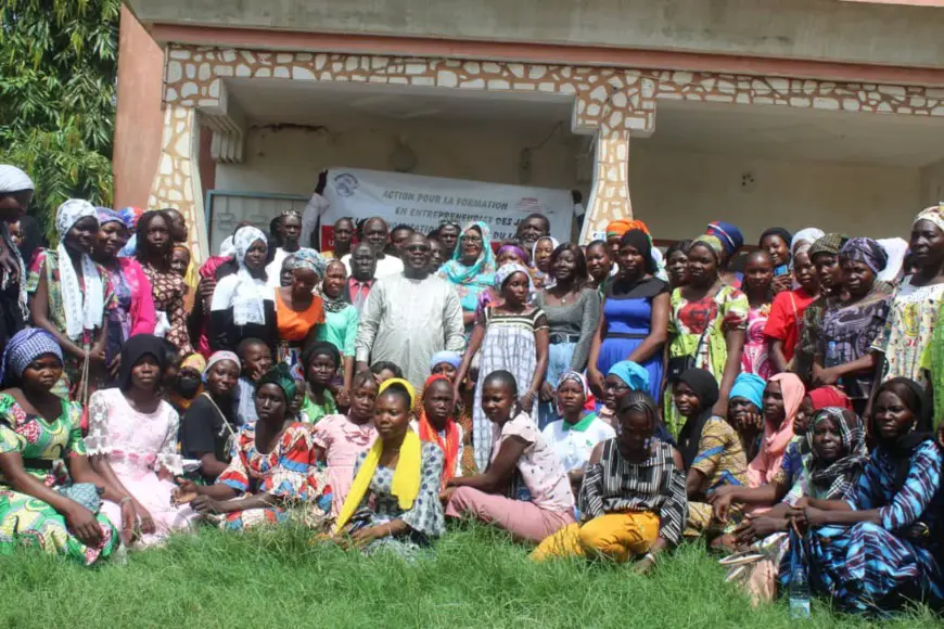 Tchad : formation des jeunes filles-mères en fabrication de savon liquide