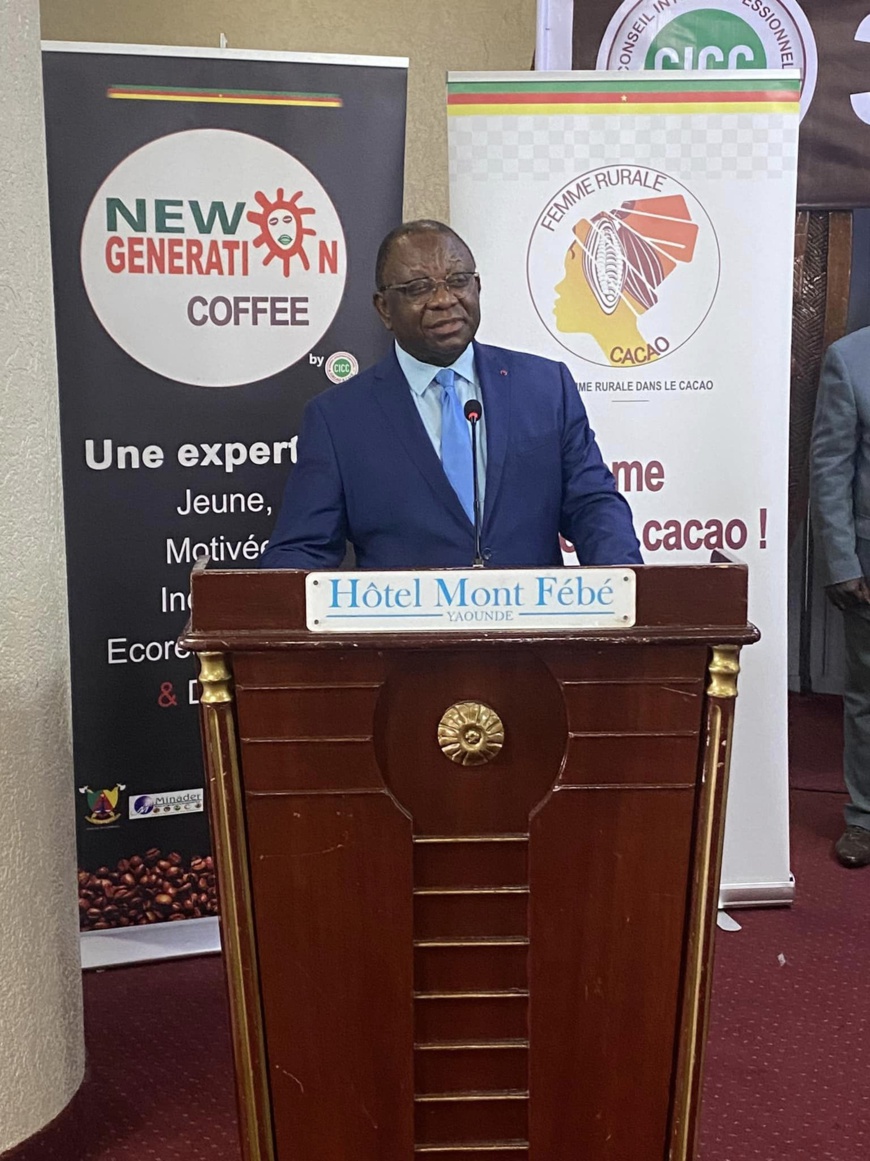 Cameroun : le ministre du Commerce dénonce les exportations frauduleuses de cacao et de café vers le Nigeria