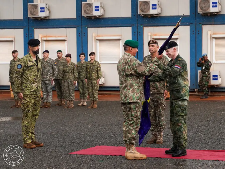 RCA : Passation de Commandement de la Mission d'Entraînement de l'Union Européenne