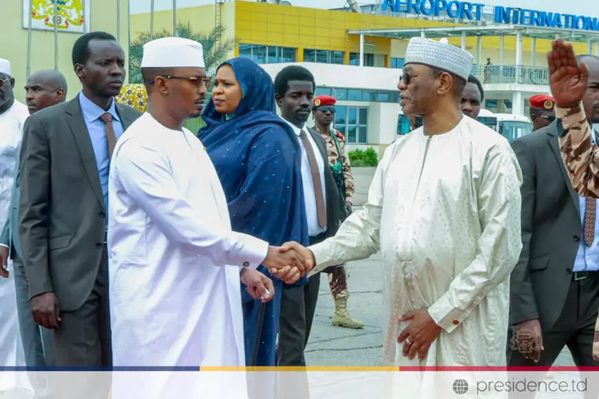 Tchad : le président Mahamat Idriss Deby prend part au Sommet de la Francophonie à Paris