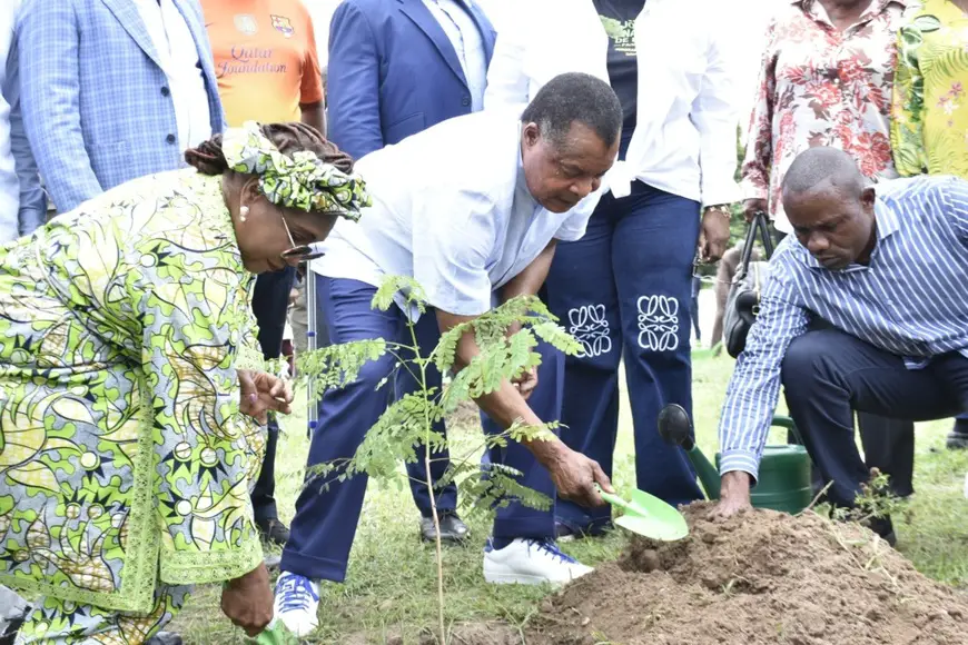 Sassou N'Guesso, au cours de la cérémonie de planting du 6 novembre.