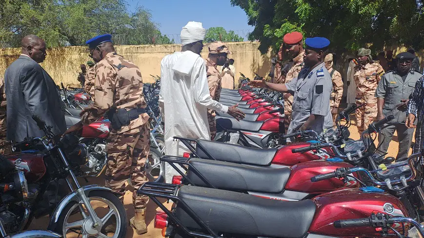 Tchad : Au Sila, 100 motos et 3 ambulances remis pour renforcer la sécurité et les services de santé