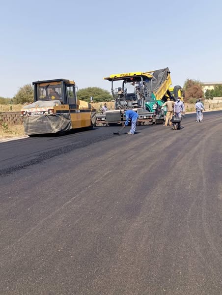 Tchad : Les travaux de bitumage de la route Patte d'Oie - Amsinené avancent à grands pas