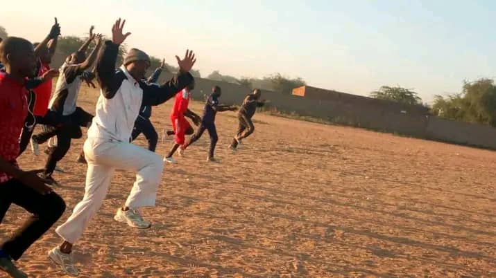 Tchad : Une équipe sportive engagée pour la santé et le bien-être de la communauté à Mongo