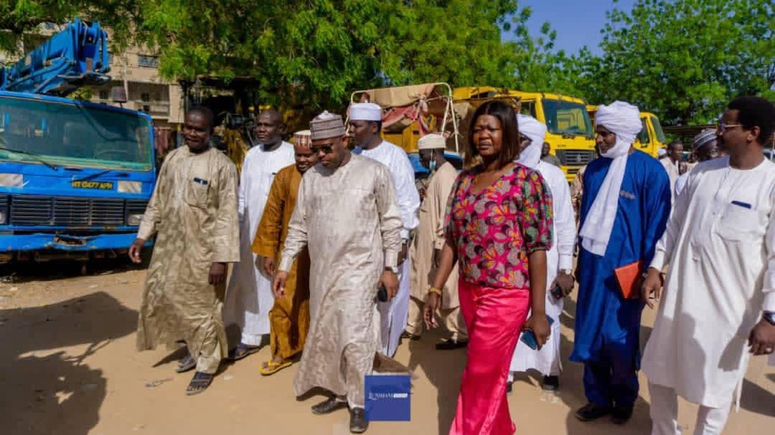 Tchad - N'Djaména : Le Maire Sénoussi Hassana Abdoulaye à l'écoute de son personnel