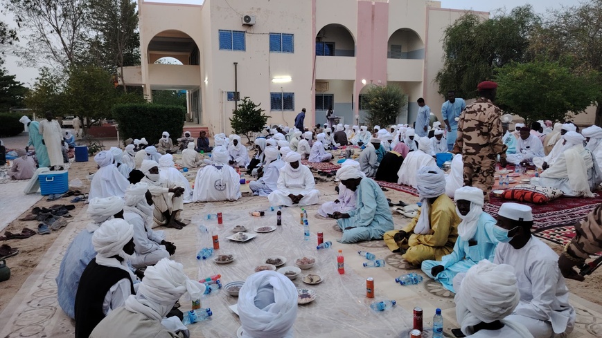 Tchad : Le général Asseif Mahamat Assouni prône la cohésion lors d’un Iftar au Kanem