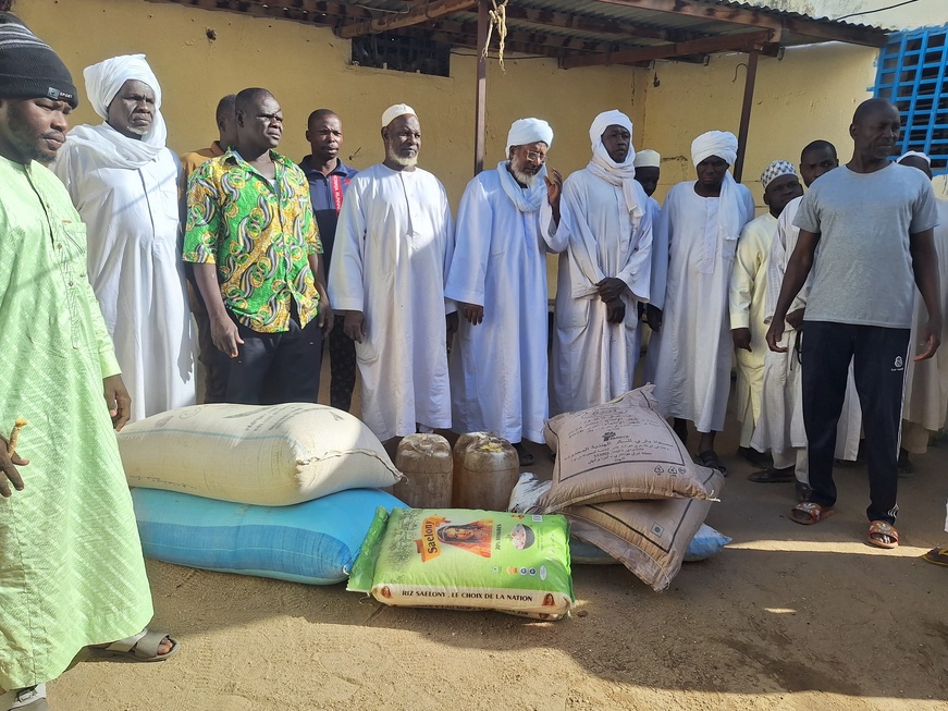 Abéché : L'association Ansar alsouna Al-Mahamadia offre un Iftar Sayim aux détenus et aux lépreux