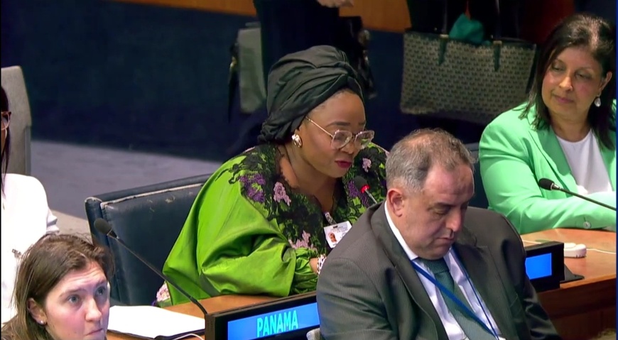 L'honorable ministre de la Condition féminine, Imaan Sulaiman-Ibrahim, présente son rapport. Photo : webtv.un.org