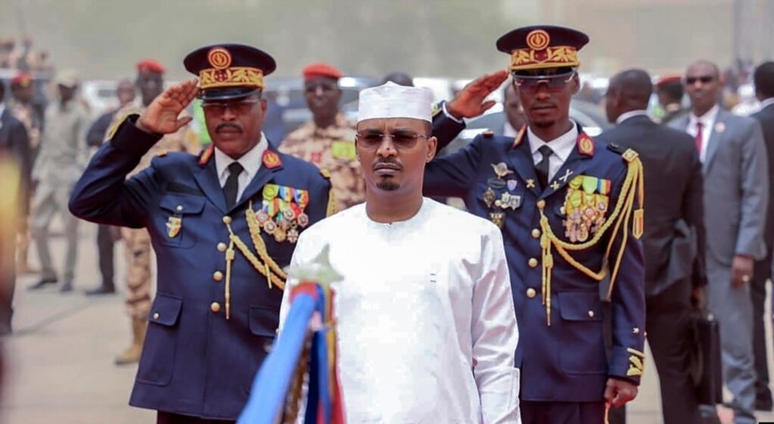 Le président tchadien Mahamat Deby Itno participe à sa cérémonie d'investiture à N'Djamena,  le jeudi 23 mai 2024. Photo : voafrica.com