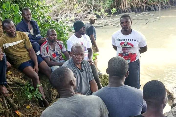 Gabon : Le Général Oligui Nguema, entre proximité et humilité, au contact des pêcheurs