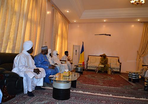 Tchad : Le président donne un mois à 5 gouverneurs pour "faire régner l'ordre"