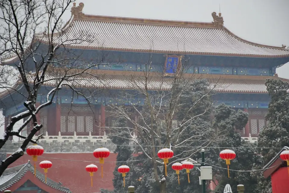 Palace Museum in snow. (Photo by Liu Xianguo from People’s Daily Online)