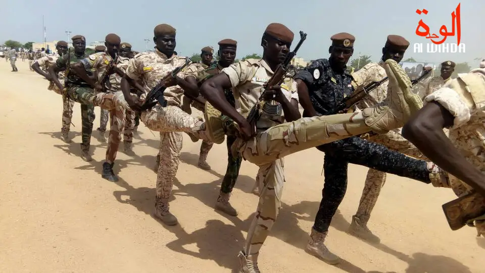 Des militaires tchadiens lors d'un défilé. © Alwihda Info