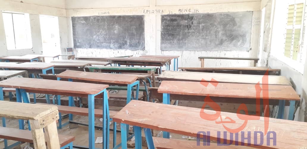 Une salle de classe vide le 8 janvier 2020 au Lycée de Gassi, dans le 7ème arrondissement de N'Djamena. © Alwihda Info/Djibrine Haïdar