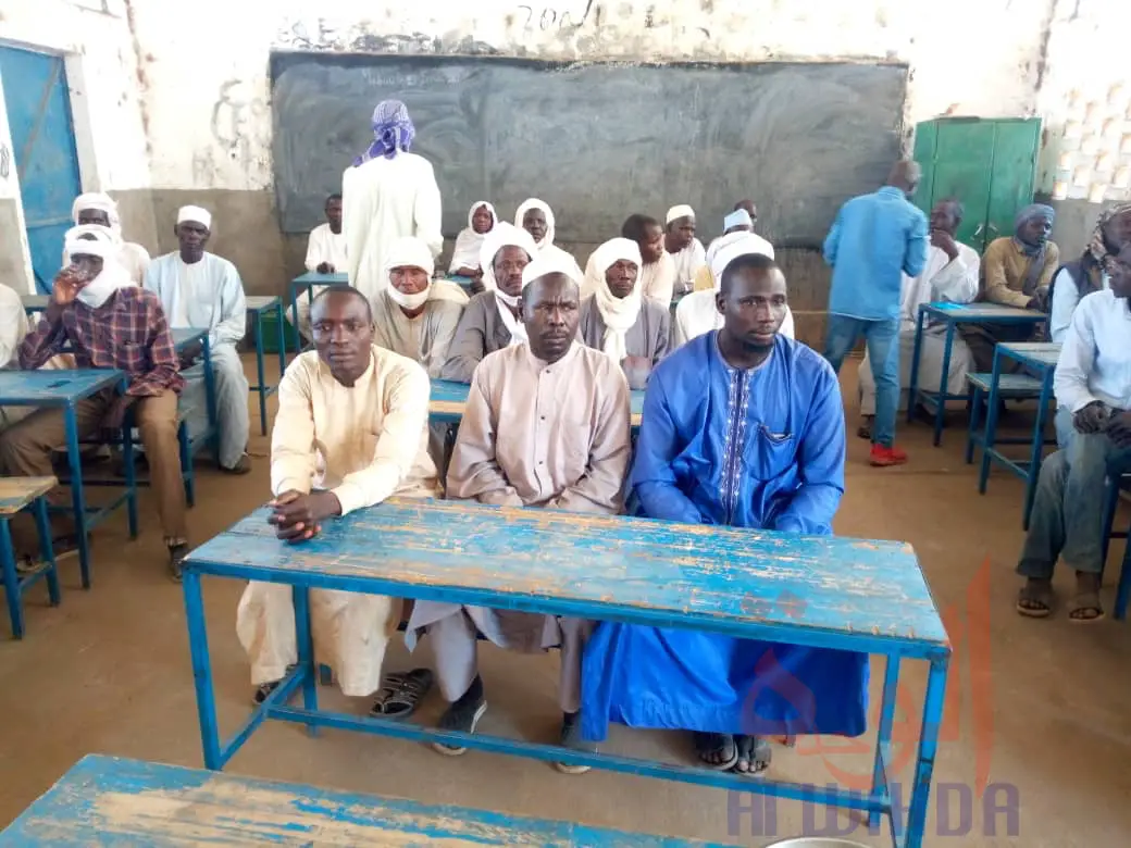 Tchad : don de fournitures scolaires à Nergui. © Alwihda Info