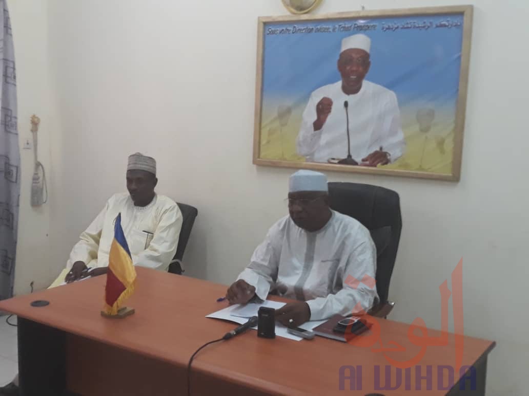 Tchad : le nouveau gouverneur du Ouaddaï à la rencontre de l'administration. © Alwihda Info