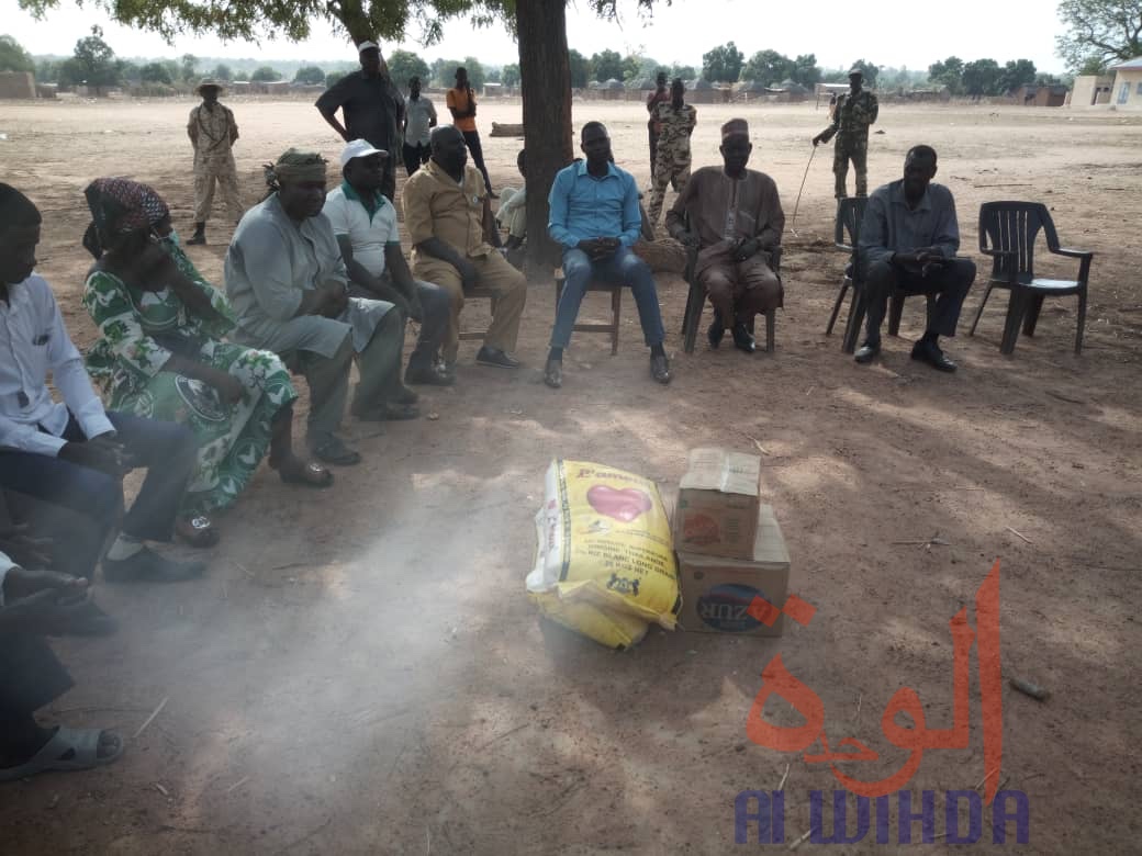 Tchad : don de vivres aux étudiants en quarantaine à Sorga. © Foka Mapagne/Alwihda Info