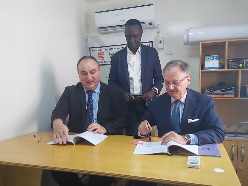 Signature de la convention de financement © Ambassade de France au Tchad