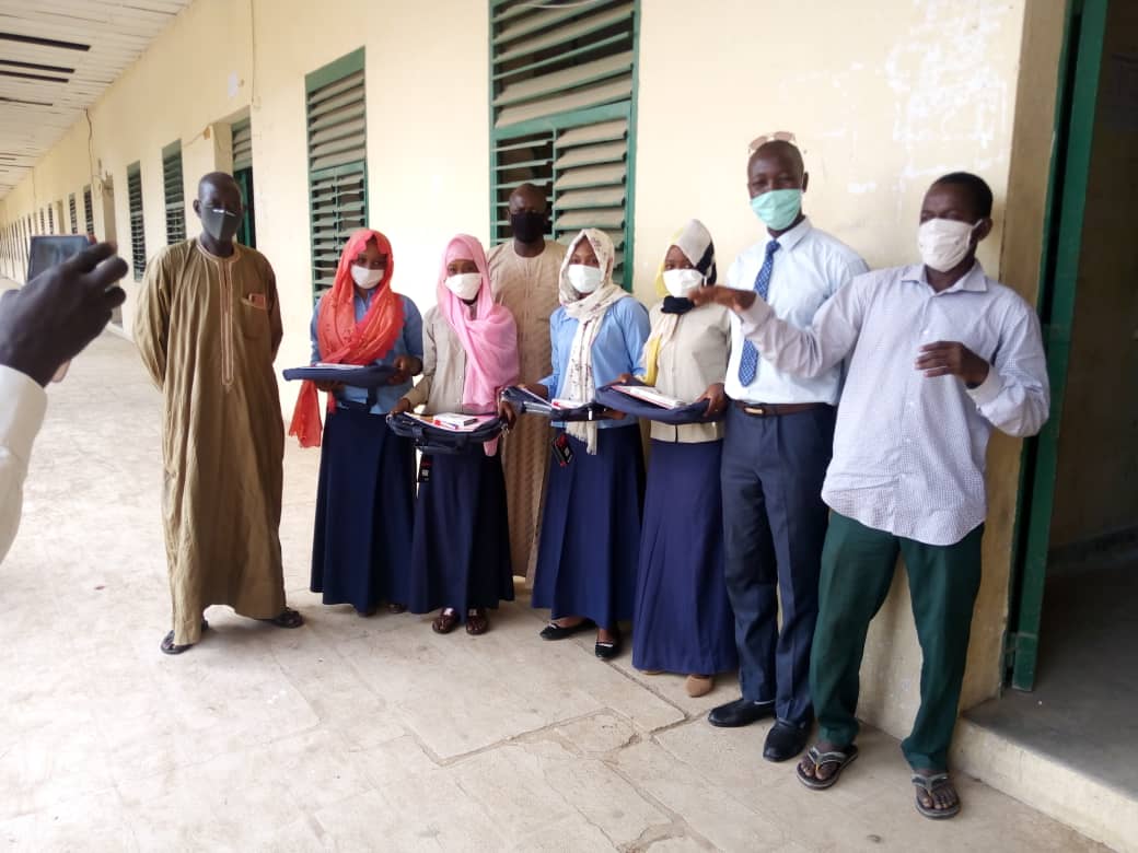 Tchad : des fournitures scolaires offertes aux élèves du Lycée franco-arabe d'Abeché